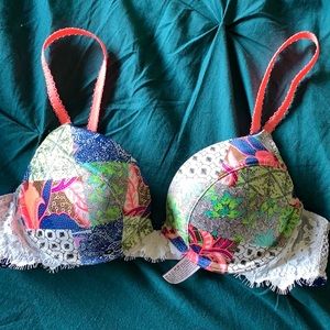 Victoria’s Secret Dream Angels Push-Up Bra